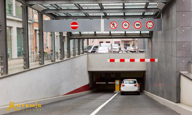 نکات مربوط به دید راننده در ورودی پارکینگ